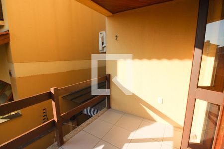 Casa de condomínio à venda com 168m², 3 quartos e 2 vagasSacada da Sala de Jantar