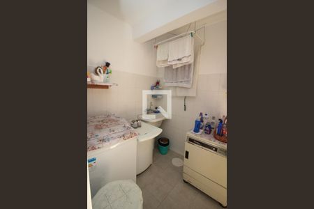 Casa de condomínio à venda com 168m², 3 quartos e 2 vagasÁrea de Serviço