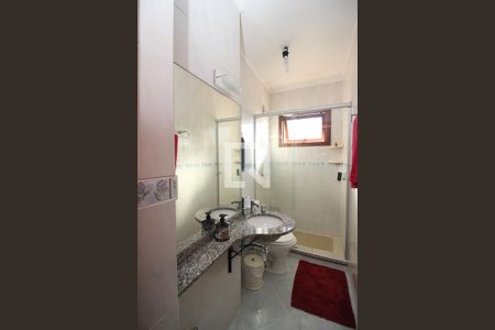 Casa de condomínio à venda com 168m², 3 quartos e 2 vagasBanheiro Social