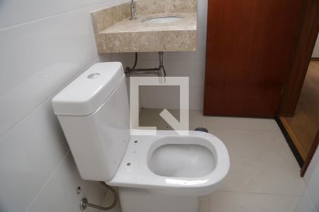 Casa à venda com 130m², 3 quartos e 3 vagasBanheiro da Suíte 2