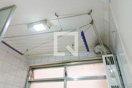 Apartamento à venda com 69m², 3 quartos e 1 vagaÁrea de Serviço