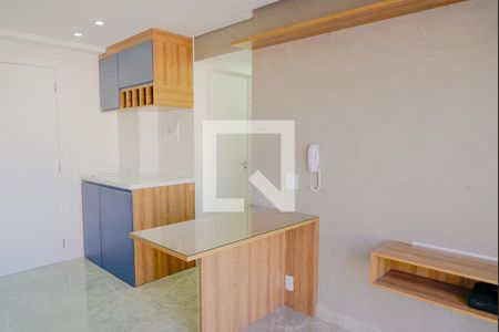 Sala/Cozinha de apartamento à venda com 2 quartos, 34m² em Cambuci, São Paulo