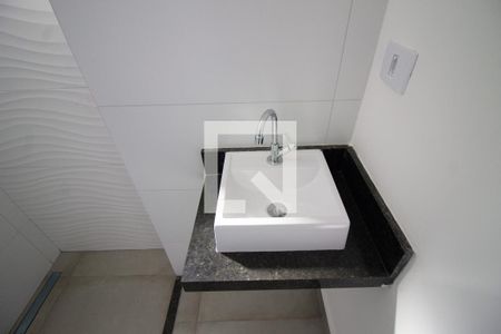 Apartamento à venda com 41m², 2 quartos e sem vaga Apartamento à venda com 41m², 2 quartos e sem vagaBanheiro