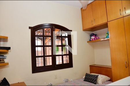 Casa à venda com 200m², 3 quartos e 5 vagas Casa à venda com 200m², 3 quartos e 5 vagasQuarto 3