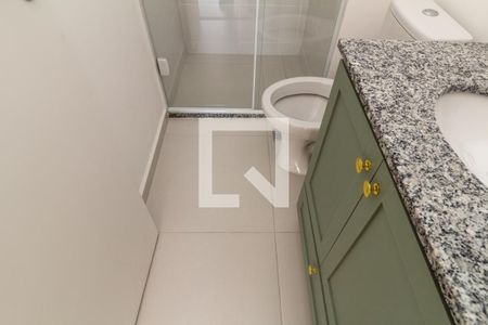 Banheiro de kitnet/studio à venda com 1 quarto, 32m² em Vila Buarque, São Paulo