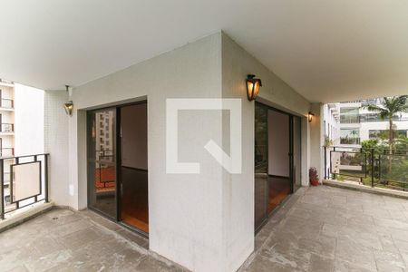 Apartamento à venda com 195m², 4 quartos e 3 vagas Apartamento à venda com 195m², 4 quartos e 3 vagasVaranda da Sala