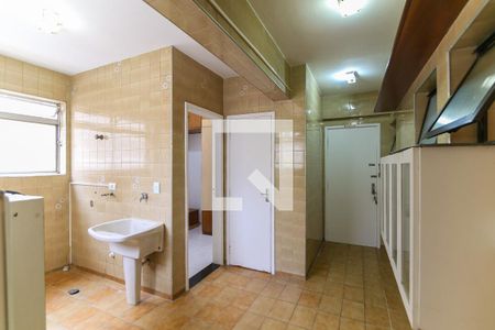 Apartamento à venda com 195m², 4 quartos e 3 vagas Apartamento à venda com 195m², 4 quartos e 3 vagasÁrea de Serviço