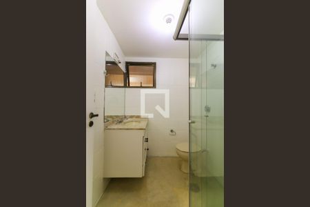 Apartamento à venda com 195m², 4 quartos e 3 vagas Apartamento à venda com 195m², 4 quartos e 3 vagasBanheiro da Suíte 2