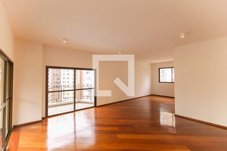 Apartamento à venda com 195m², 4 quartos e 3 vagas Apartamento à venda com 195m², 4 quartos e 3 vagasSala