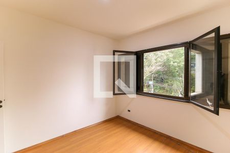 Apartamento à venda com 195m², 4 quartos e 3 vagas Apartamento à venda com 195m², 4 quartos e 3 vagasQuarto 2