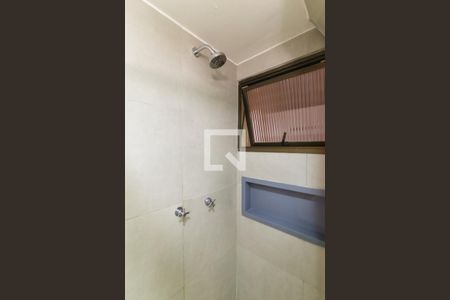 Apartamento à venda com 195m², 4 quartos e 3 vagas Apartamento à venda com 195m², 4 quartos e 3 vagasBanheiro da Suíte 1