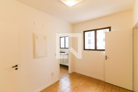 Apartamento à venda com 195m², 4 quartos e 3 vagas Apartamento à venda com 195m², 4 quartos e 3 vagasSala de Jantar