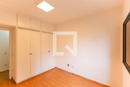 Apartamento à venda com 195m², 4 quartos e 3 vagas Apartamento à venda com 195m², 4 quartos e 3 vagasQuarto 3
