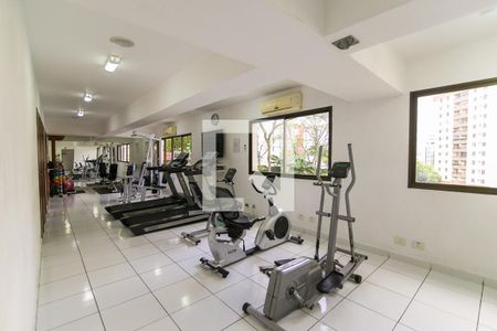 Apartamento à venda com 195m², 4 quartos e 3 vagas Apartamento à venda com 195m², 4 quartos e 3 vagasÁrea comum - Academia