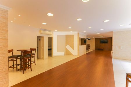 Apartamento à venda com 195m², 4 quartos e 3 vagas Apartamento à venda com 195m², 4 quartos e 3 vagasÁrea comum - Salão de festas