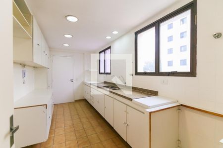 Apartamento à venda com 195m², 4 quartos e 3 vagas Apartamento à venda com 195m², 4 quartos e 3 vagasCozinha