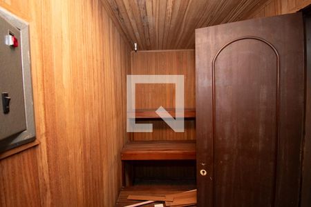 Casa à venda com 670m², 4 quartos e 6 vagas Casa à venda com 670m², 4 quartos e 6 vagassauna