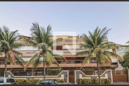 Apartamento à venda com 260m², 3 quartos e 2 vagasFachada