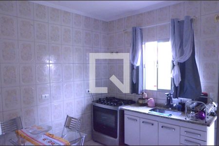 Casa à venda com 85m², 2 quartos e 2 vagasCozinha