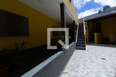 Casa à venda com 80m², 7 quartos e 1 vagaQuintal
