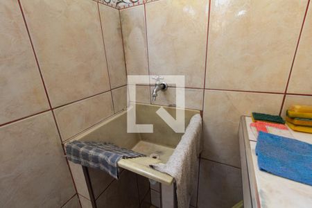 Casa à venda com 80m², 7 quartos e 1 vagaÁrea de Serviço