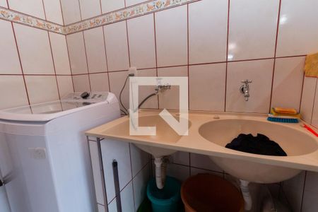 Casa à venda com 80m², 7 quartos e 1 vagaÁrea de Serviço