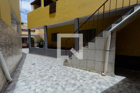 Casa à venda com 80m², 7 quartos e 1 vagaQuintal