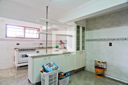 Casa à venda com 320m², 8 quartos e 3 vagasCozinha