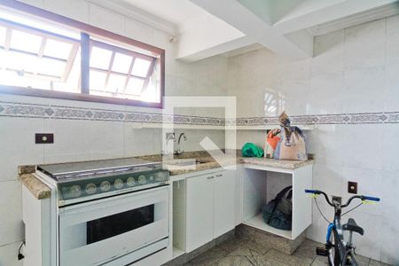 Casa à venda com 320m², 8 quartos e 3 vagasCozinha