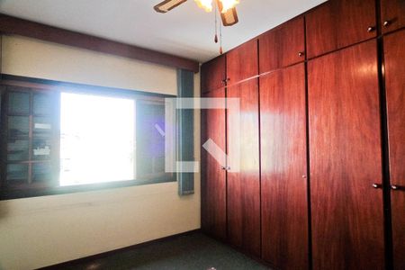 Casa à venda com 320m², 8 quartos e 3 vagasQuarto 3