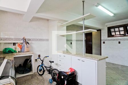Casa à venda com 320m², 8 quartos e 3 vagasCozinha