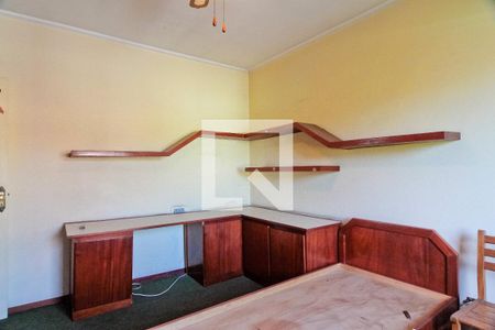 Casa à venda com 320m², 8 quartos e 3 vagasQuarto 3