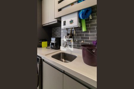 Apartamento à venda com 79m², 2 quartos e 1 vaga Apartamento à venda com 79m², 2 quartos e 1 vagaÁrea de Serviço