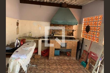 Casa à venda com 4 quartos, 300m² em Jardim dos Oliveiras, Campinas