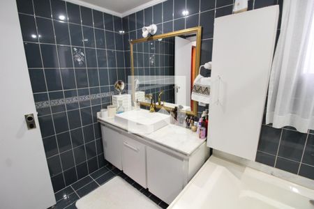 Apartamento à venda com 145m², 3 quartos e 3 vagasBanheiro Suite