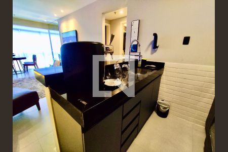 Cozinha americana de apartamento à venda com 2 quartos, 65m² em Lagoa, Rio de Janeiro