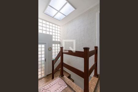 Casa à venda com 137m², 4 quartos e 2 vagasEscada Dormitórios