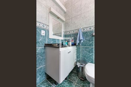 Casa à venda com 137m², 4 quartos e 2 vagasBanheiro da Suite