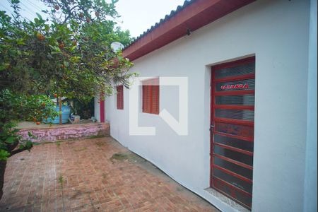 Casa à venda com 60m², 3 quartos e 5 vagas Casa à venda com 60m², 3 quartos e 5 vagasPátio