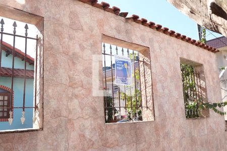 Casa à venda com 300m², 3 quartos e 4 vagas Casa à venda com 300m², 3 quartos e 4 vagasPortão