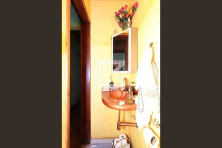 Casa à venda com 300m², 3 quartos e 4 vagasLavabo