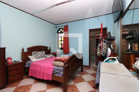 Casa à venda com 300m², 3 quartos e 4 vagasSuíte 2