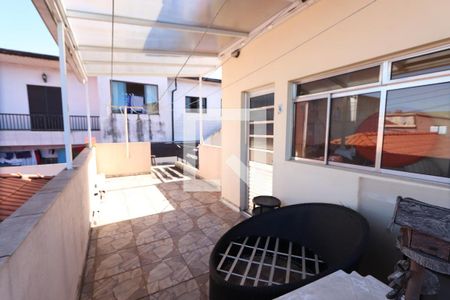 Casa à venda com 300m², 3 quartos e 4 vagas Casa à venda com 300m², 3 quartos e 4 vagasVaranda