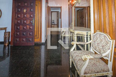 Hall de entrada de apartamento para alugar com 3 quartos, 240m² em Bela Vista, São Paulo