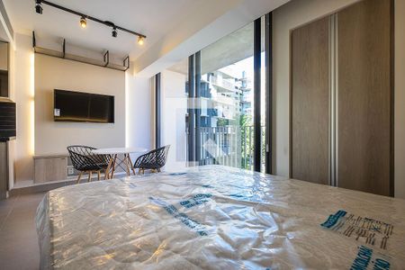 Studio de kitnet/studio para alugar com 1 quarto, 28m² em Jardim das Bandeiras, São Paulo