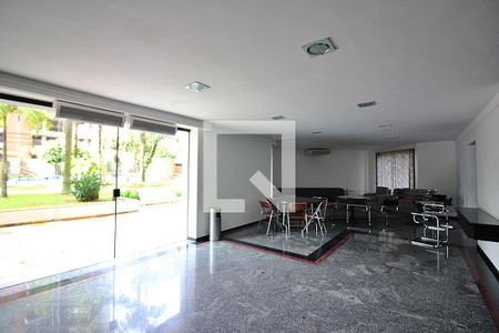Apartamento à venda com 238m², 4 quartos e 4 vagasÁrea comum - Salão de festas