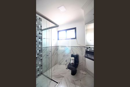 Apartamento à venda com 238m², 4 quartos e 4 vagasBanheiro da Suíte 1