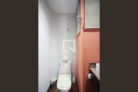 Apartamento à venda com 238m², 4 quartos e 4 vagasLavabo