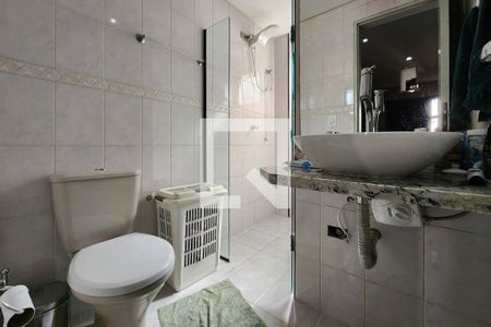 Apartamento à venda com 98m², 3 quartos e 1 vagaBanheiro da Suíte