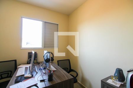 Casa de condomínio à venda com 190m², 3 quartos e 2 vagas Casa de condomínio à venda com 190m², 3 quartos e 2 vagasEscritório